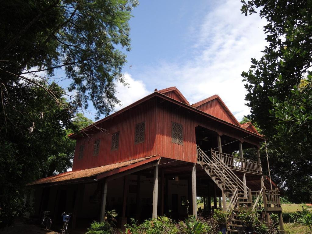 Arun Mekong Guesthouse Kratie Exterior foto